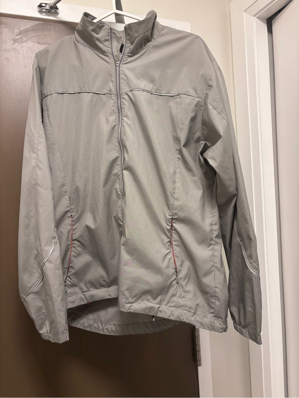 MEC Mountain Equipment Co-op Full-Zip Windbreaker Jacket - Women's Large